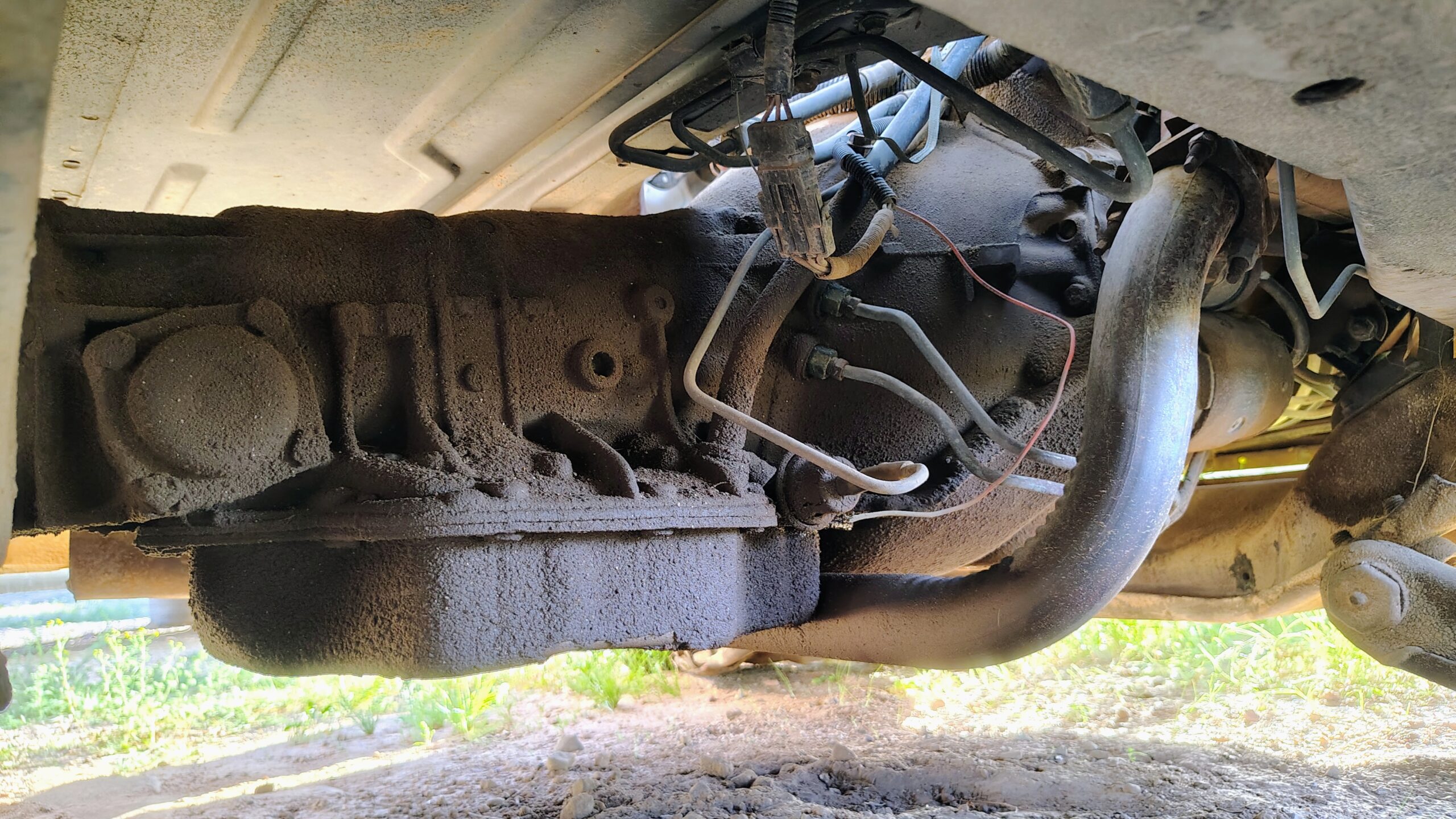 Chevrolet GM Turbohydramatic 400 TH400 Turbo 400 2WD Complete Used Transmission - Image 5