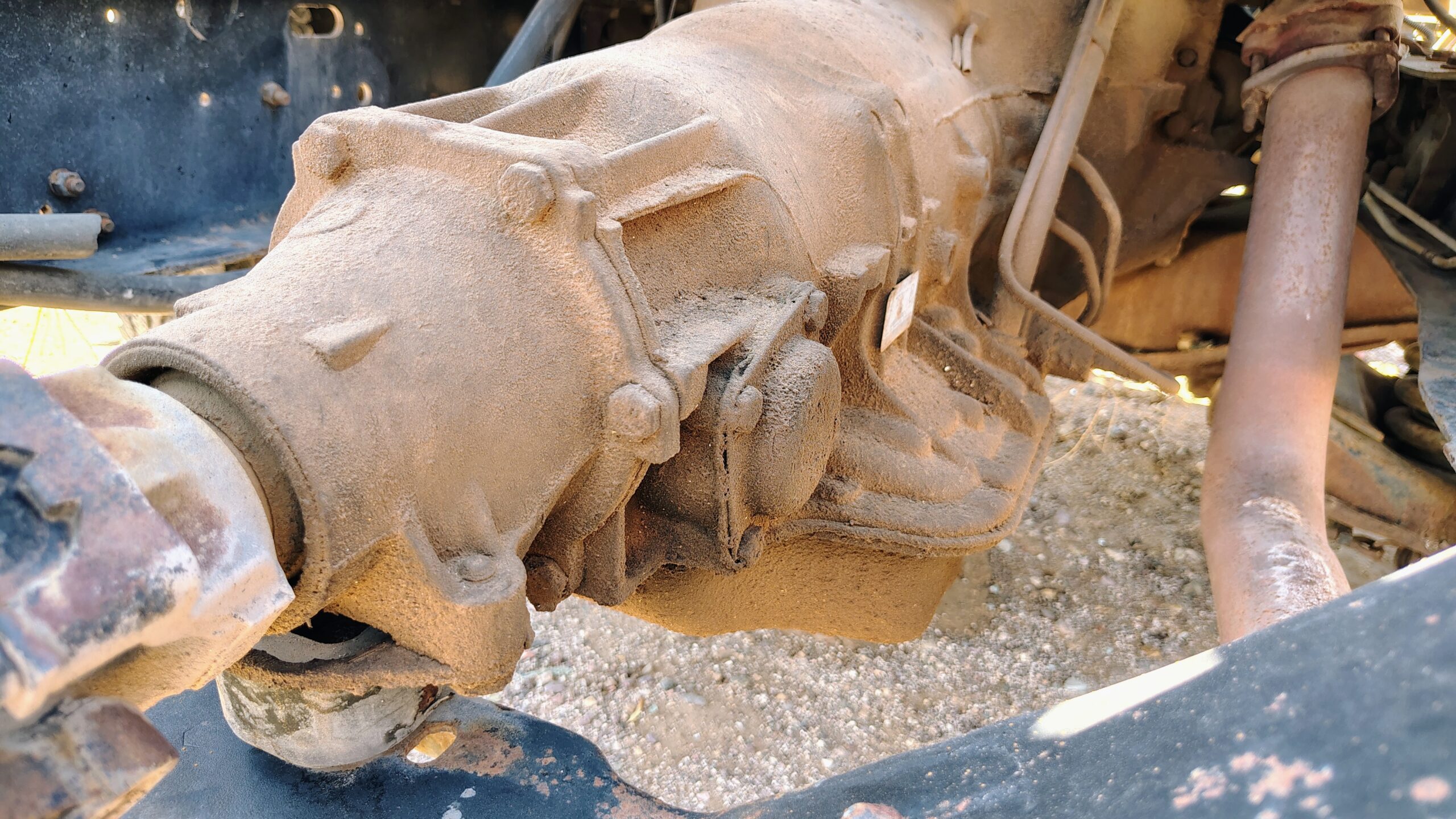 Chevrolet GM Turbohydramatic 400 TH400 Turbo 400 2WD Complete Used Transmission - Image 8
